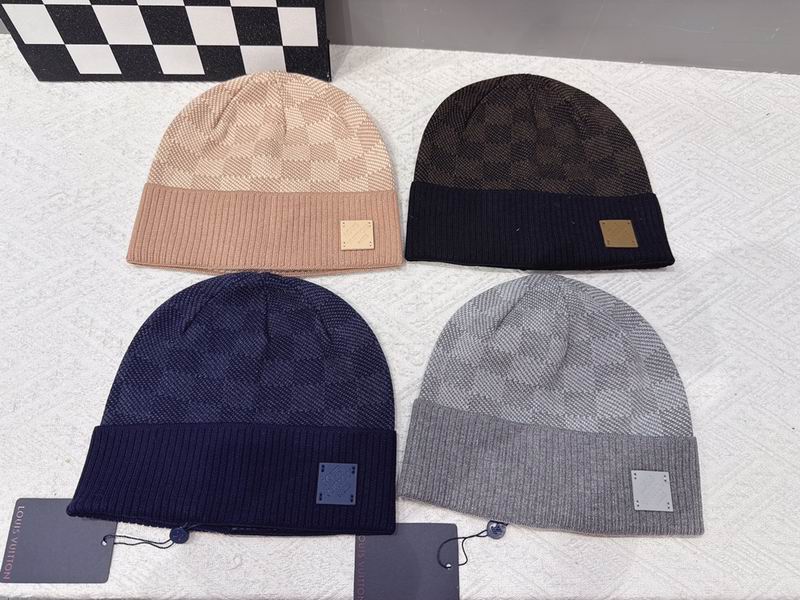LV hat 110504